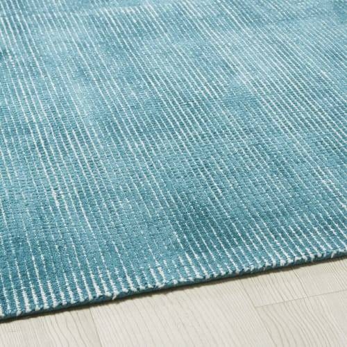 Tapis bleu